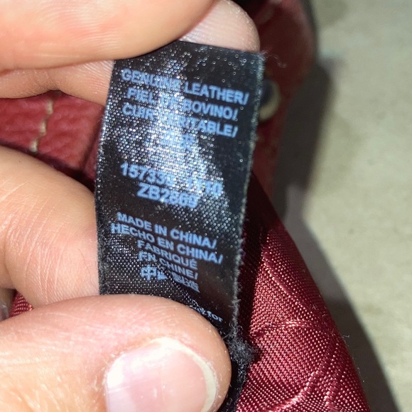 Clearance 🛍 Large red fossil crossbody. - Picture 10 of 10